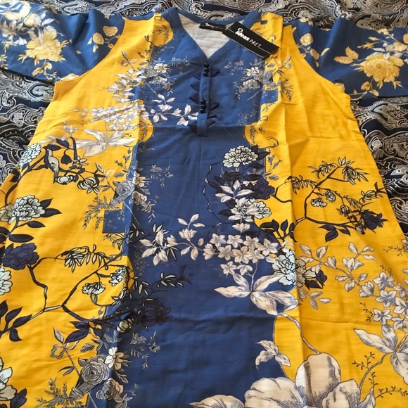 New Pakistani Kurta - Picture 3 of 5